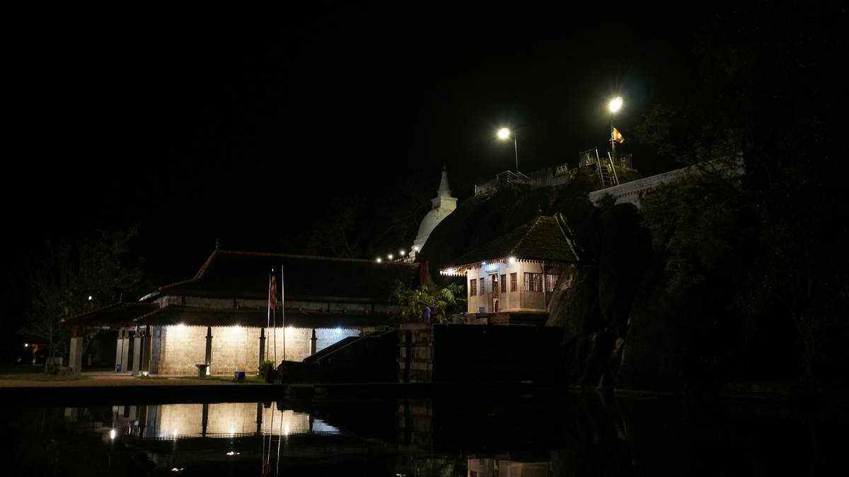 Before-and-after photo showing weight loss transformation using hypnosis techniques