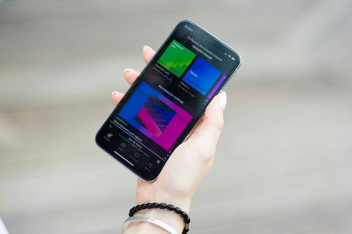 Illustration showing the brain's fight-or-flight response during anxiety episodes