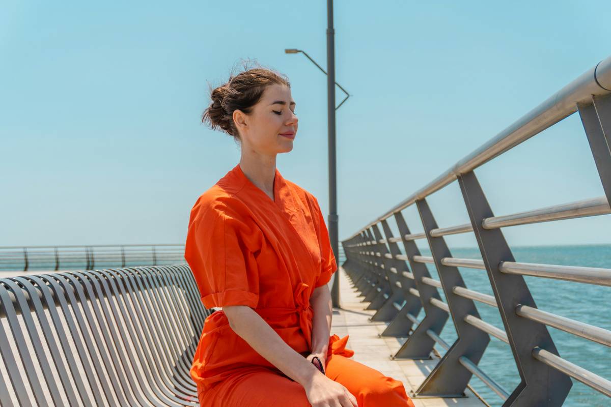 Stress Relief Hypnosis: How Hypnosis Apps Can Help You Lose Weight and Feel Better